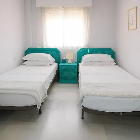Carlota Apartment- Frontline Διαμέρισμα Εστεπόνα