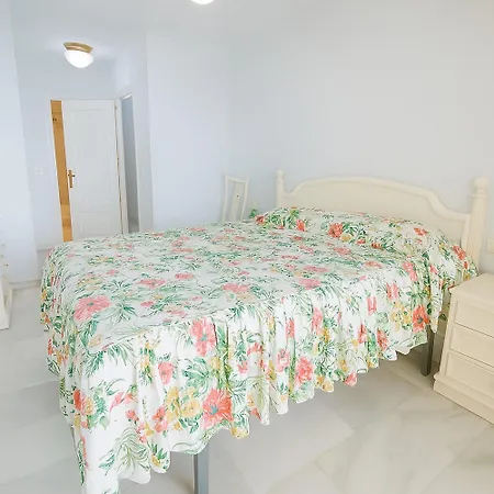 Carlota Apartment- Frontline Daire *